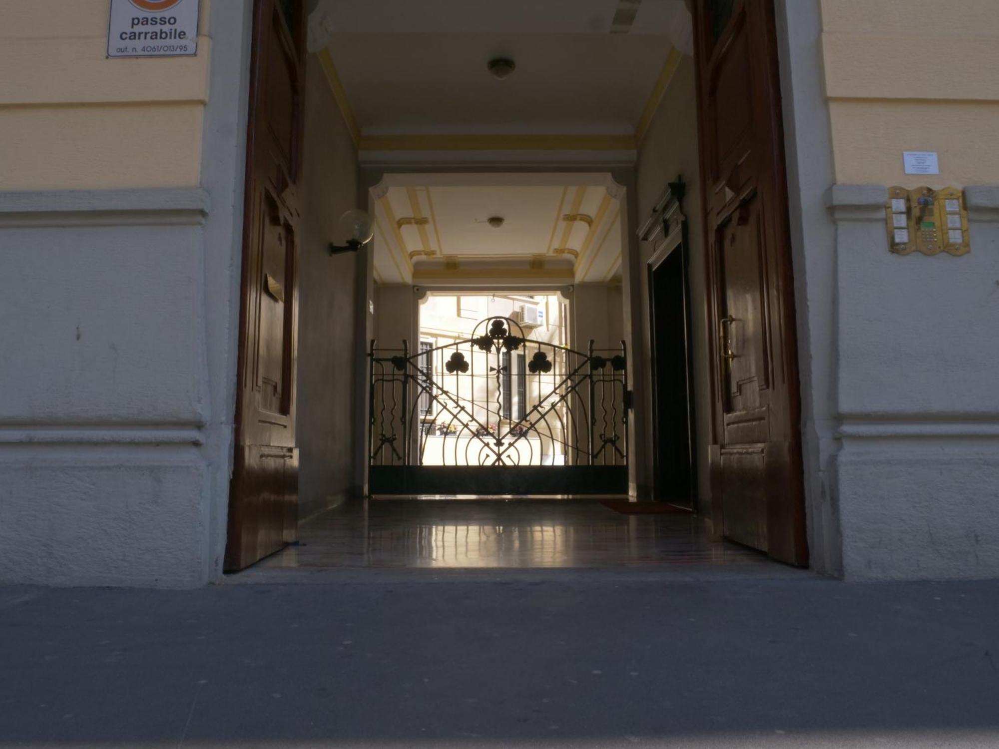 Wonderful Downtown Apartment-Hd Netflix, King-Size Bed, Two Minutes' Walk From Metro Milan Extérieur photo